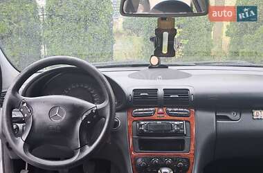 Седан Mercedes-Benz C-Class 2003 в 