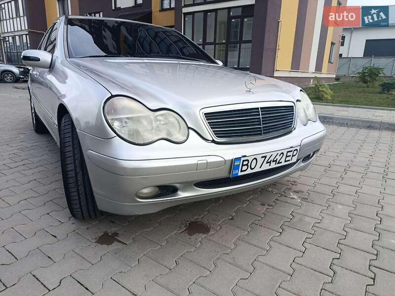 Седан Mercedes-Benz C-Class 2001 в Тернополе