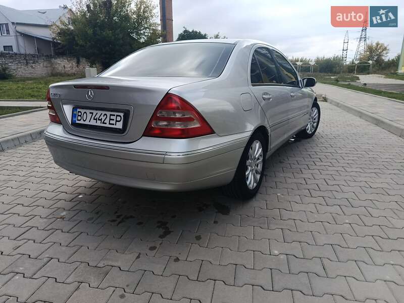 Седан Mercedes-Benz C-Class 2001 в Тернополе