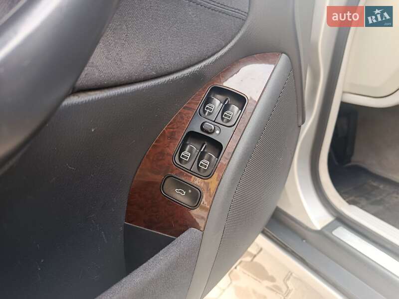 Седан Mercedes-Benz C-Class 2001 в Тернополе