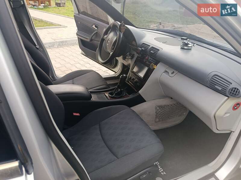 Седан Mercedes-Benz C-Class 2001 в Тернополе
