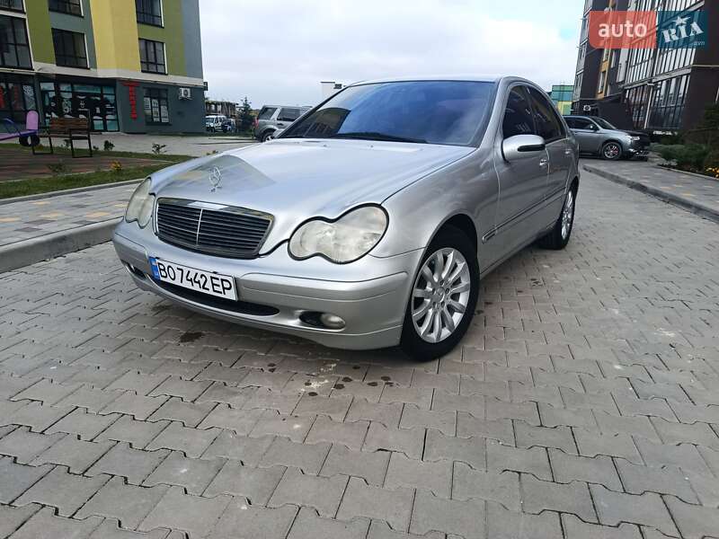 Седан Mercedes-Benz C-Class 2001 в Тернополе