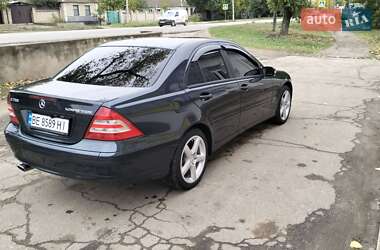 Седан Mercedes-Benz C-Class 2004 в 