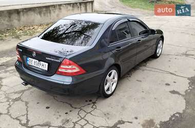 Седан Mercedes-Benz C-Class 2004 в 