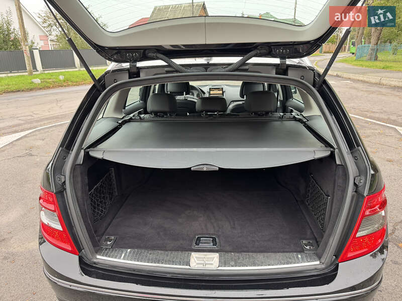 Универсал Mercedes-Benz C-Class 2009 в Виннице