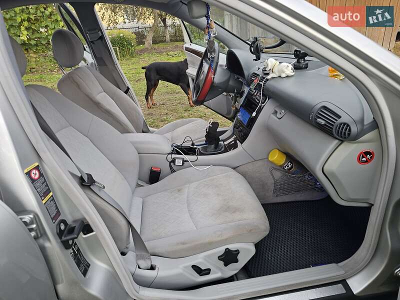 Седан Mercedes-Benz C-Class 2003 в Дрогобыче фото 6 Седан Mercedes-Benz C-Class 2003 в Дрогобыче