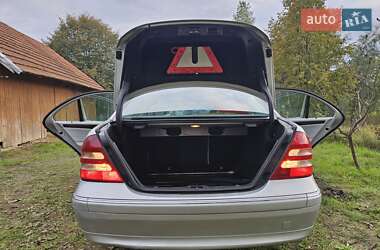 Седан Mercedes-Benz C-Class 2003 в 