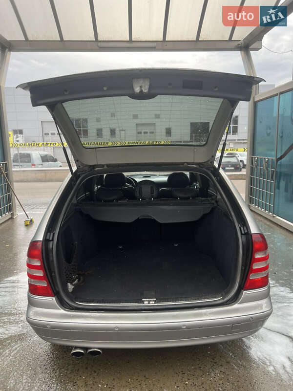 Универсал Mercedes-Benz C-Class 2002 в Кривом Роге