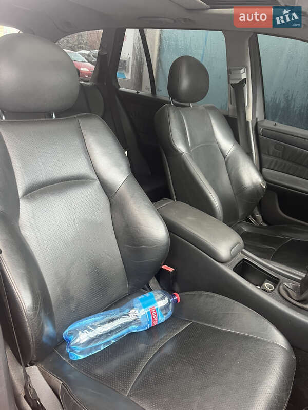 Универсал Mercedes-Benz C-Class 2002 в Кривом Роге