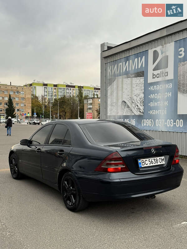 Седан Mercedes-Benz C-Class 2002 в Полтаве