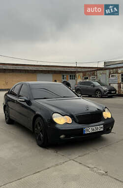 Седан Mercedes-Benz C-Class 2002 в 
