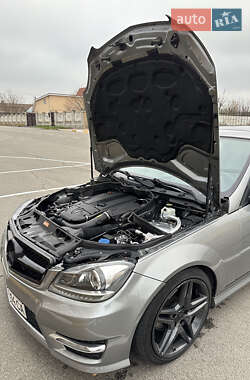 Седан Mercedes-Benz C-Class 2012 в 
