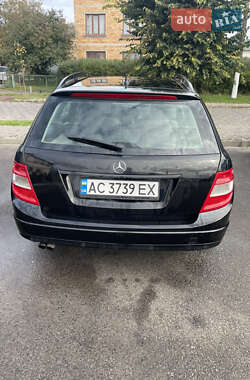 Універсал Mercedes-Benz C-Class 2009 в  фото 7 Універсал Mercedes-Benz C-Class 2009 в