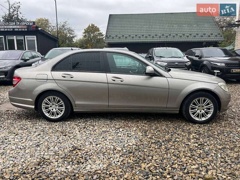 Седан Mercedes-Benz C-Class 2007 в Коломые