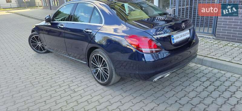 Седан Mercedes-Benz C-Class 2021 в Жовкве
