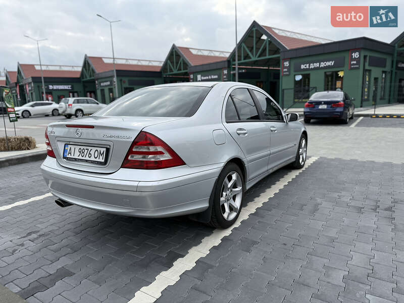 Седан Mercedes-Benz C-Class 2006 в Ірпені