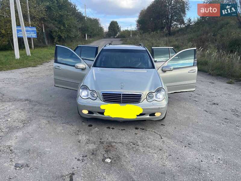 Універсал Mercedes-Benz C-Class 2002 в Перемишлянах