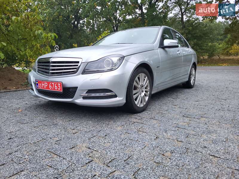 Седан Mercedes-Benz C-Class 2011 в Вінниці