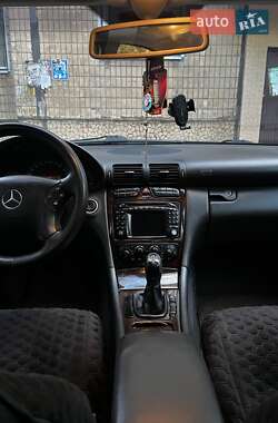 Седан Mercedes-Benz C-Class 2003 в 