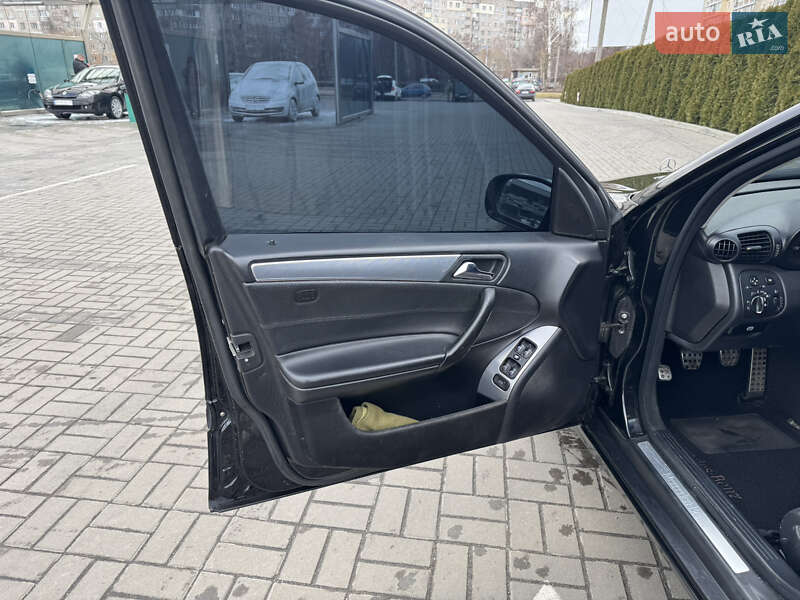 Седан Mercedes-Benz C-Class 2004 в Могилев-Подольске