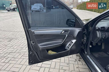 Седан Mercedes-Benz C-Class 2004 в 