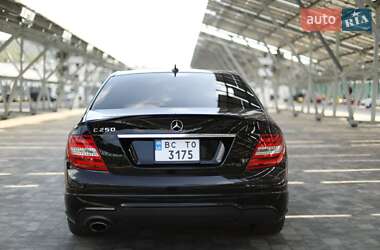 Седан Mercedes-Benz C-Class 2012 в 