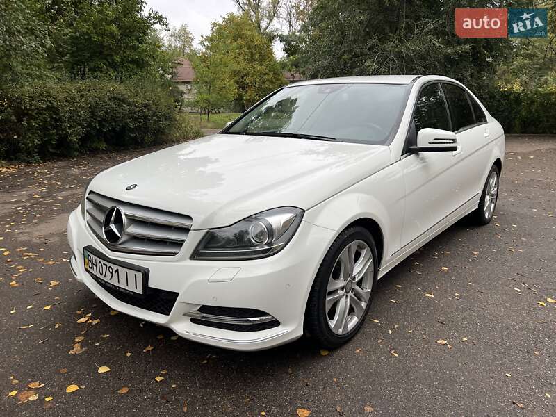 Седан Mercedes-Benz C-Class 2013 в 