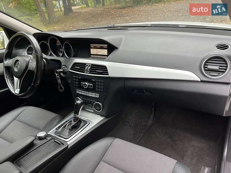 Седан Mercedes-Benz C-Class 2013 в Одесі