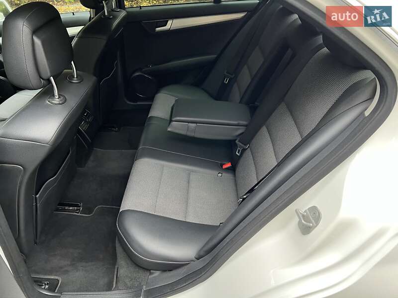 Седан Mercedes-Benz C-Class 2013 в Одесі