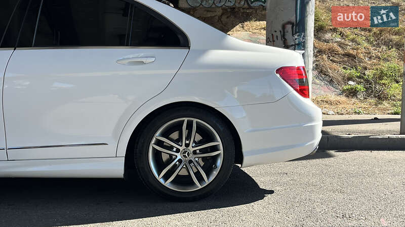 Седан Mercedes-Benz C-Class 2013 в Одесі