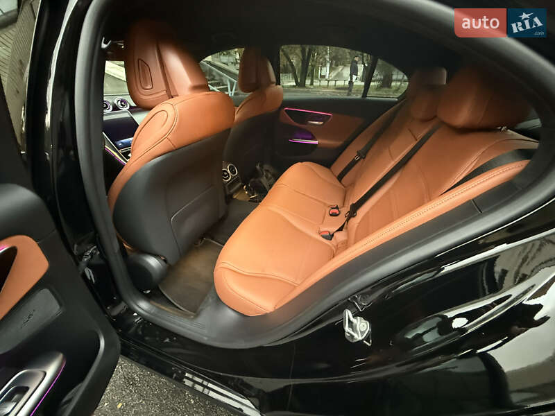 Седан Mercedes-Benz C-Class 2023 в Киеве