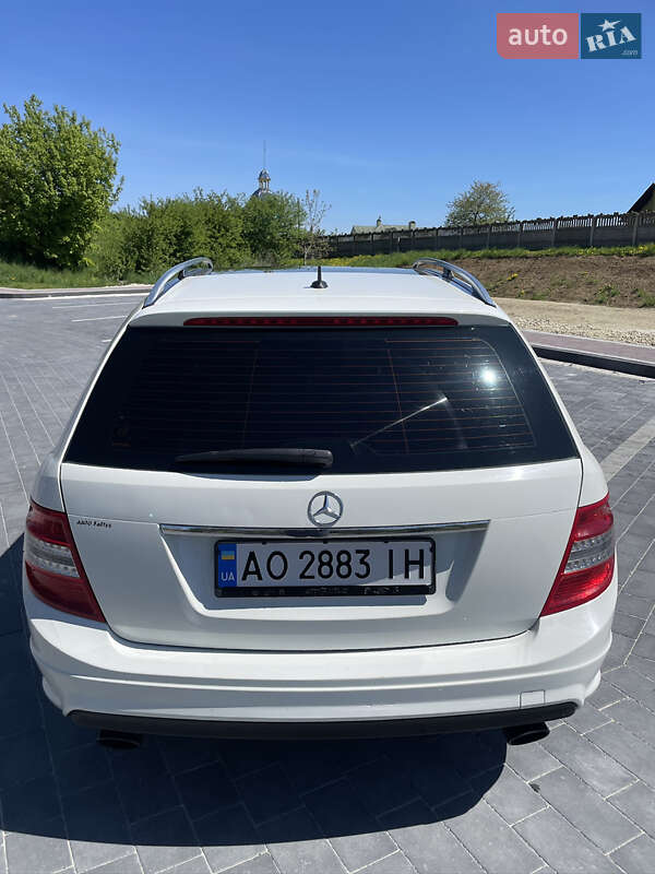 Универсал Mercedes-Benz C-Class 2008 в Мостиске