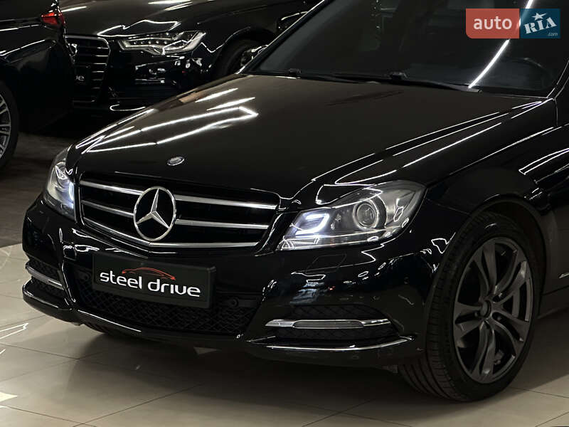 Седан Mercedes-Benz C-Class 2013 в Николаеве