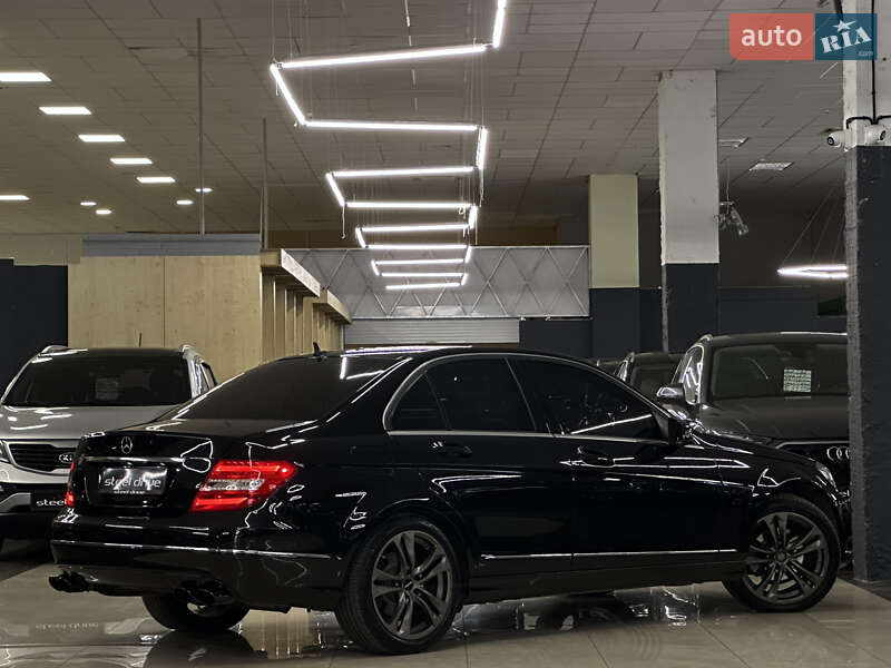 Седан Mercedes-Benz C-Class 2013 в Николаеве