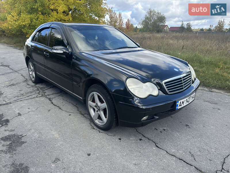 Седан Mercedes-Benz C-Class 2003 в Брусилове