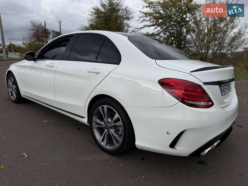Седан Mercedes-Benz C-Class 2017 в Кривом Роге