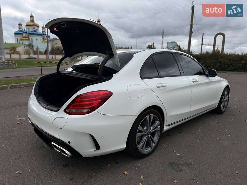 Седан Mercedes-Benz C-Class 2017 в Кривом Роге