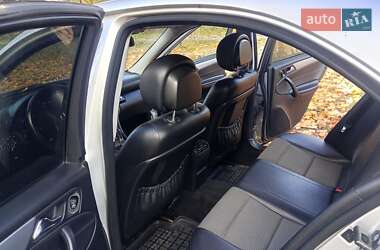 Седан Mercedes-Benz C-Class 2004 в 