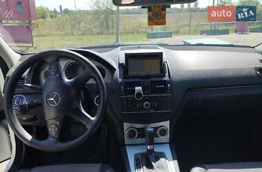 Універсал Mercedes-Benz C-Class 2008 в  фото 9 Універсал Mercedes-Benz C-Class 2008 в