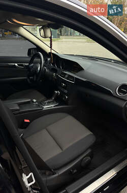 Седан Mercedes-Benz C-Class 2011 в 