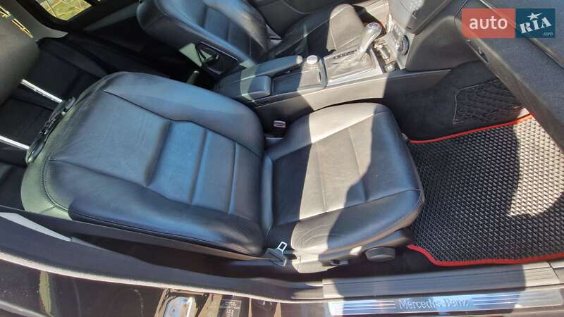 Універсал Mercedes-Benz C-Class 2008 в Києві фото 29 Універсал Mercedes-Benz C-Class 2008 в Києві