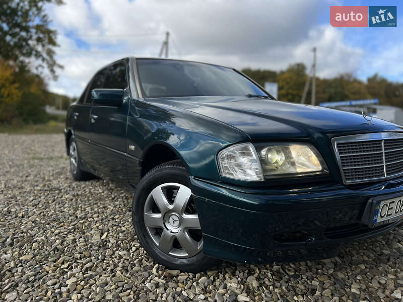 Седан Mercedes-Benz C-Class 1998 в Черновцах