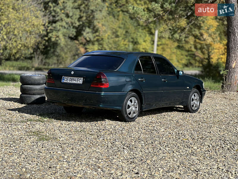 Седан Mercedes-Benz C-Class 1998 в Черновцах
