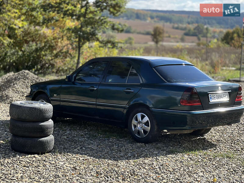 Седан Mercedes-Benz C-Class 1998 в Черновцах