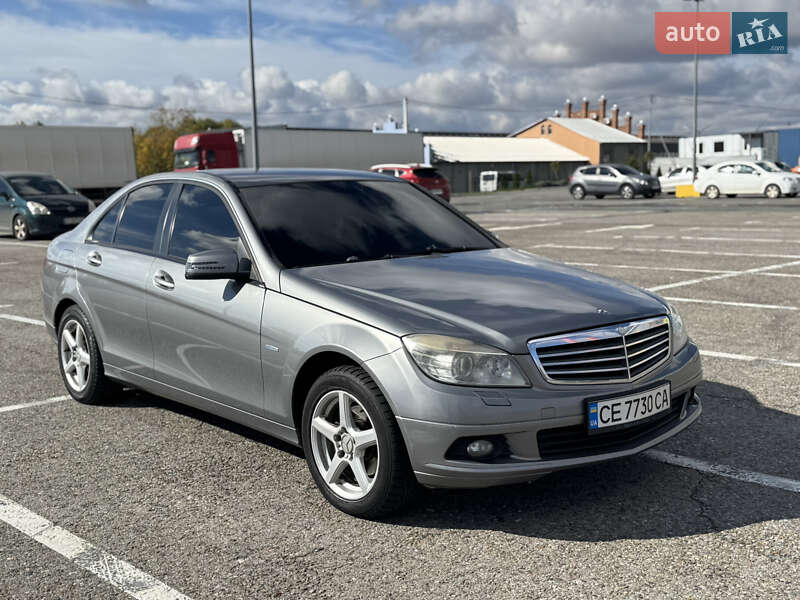 Седан Mercedes-Benz C-Class 2009 в 