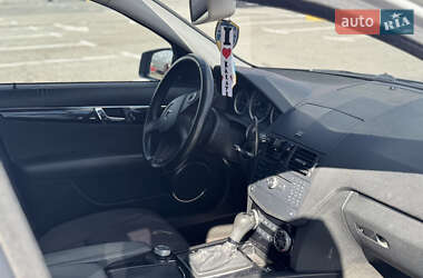 Седан Mercedes-Benz C-Class 2009 в 