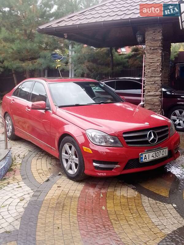 Седан Mercedes-Benz C-Class 2014 в Киеве
