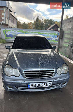 Седан Mercedes-Benz C-Class 2005 в 