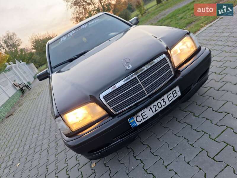 Седан Mercedes-Benz C-Class 1994 в Чернівцях