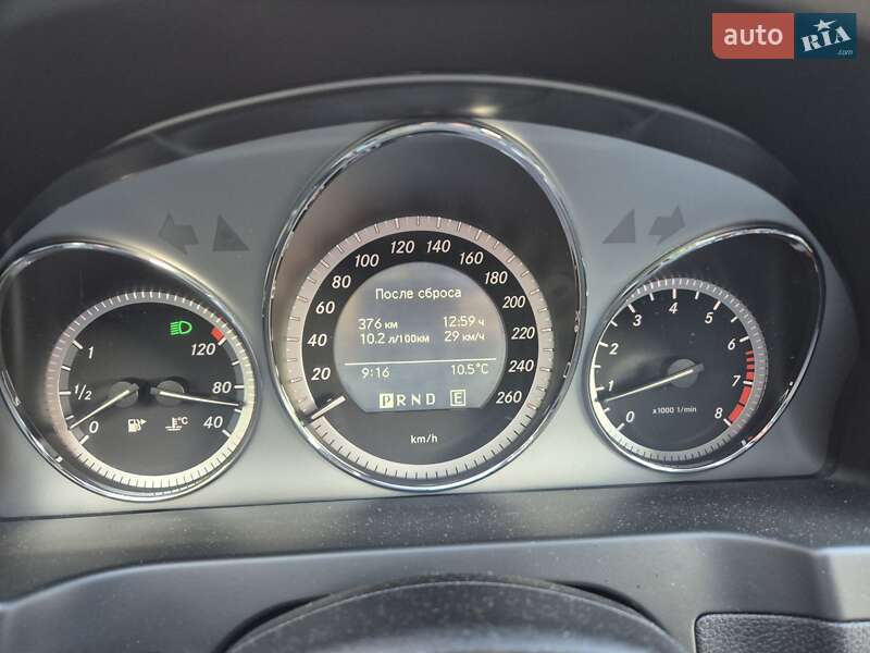 Седан Mercedes-Benz C-Class 2011 в Виннице
